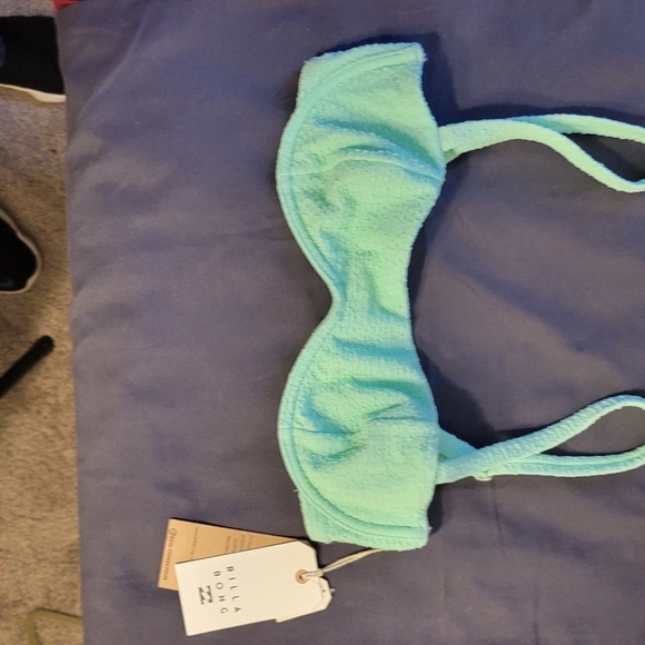 NWT - Billabong Women's Pastel Greem Bikni Top - NWT - Picture 7 of 13